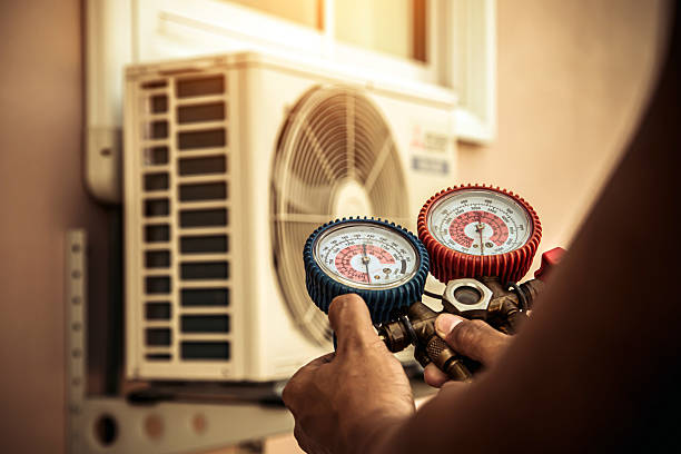 Professional Hvac Installation technician working in Olivehurst, CA